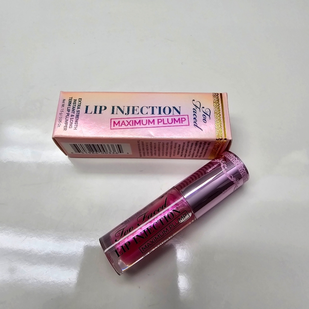 NIB Too Faced Lip Injection Maximum Plump Hydrating Lip Plumping Gloss Extra Str
